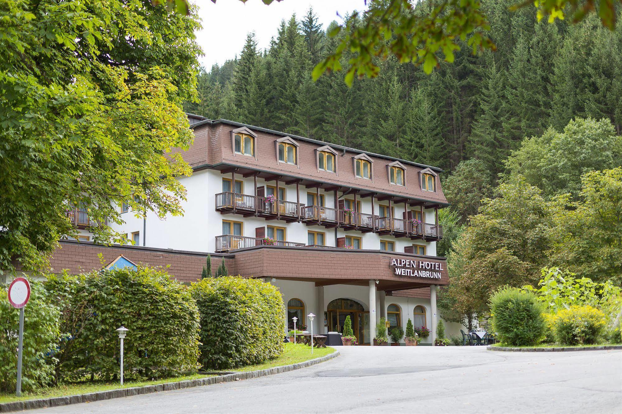 Alpenhotel Weitlanbrunn Sillian Esterno foto