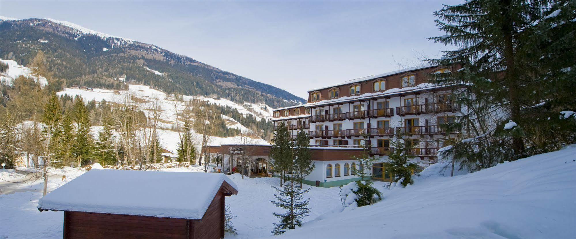 Alpenhotel Weitlanbrunn Sillian Esterno foto